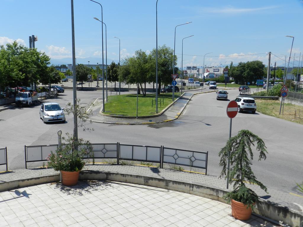 Al Volo B&B San Giovanni Teatino Εξωτερικό φωτογραφία